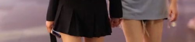 街拍小姐姐一身打扮照片,小姐姐的潮流穿搭解析